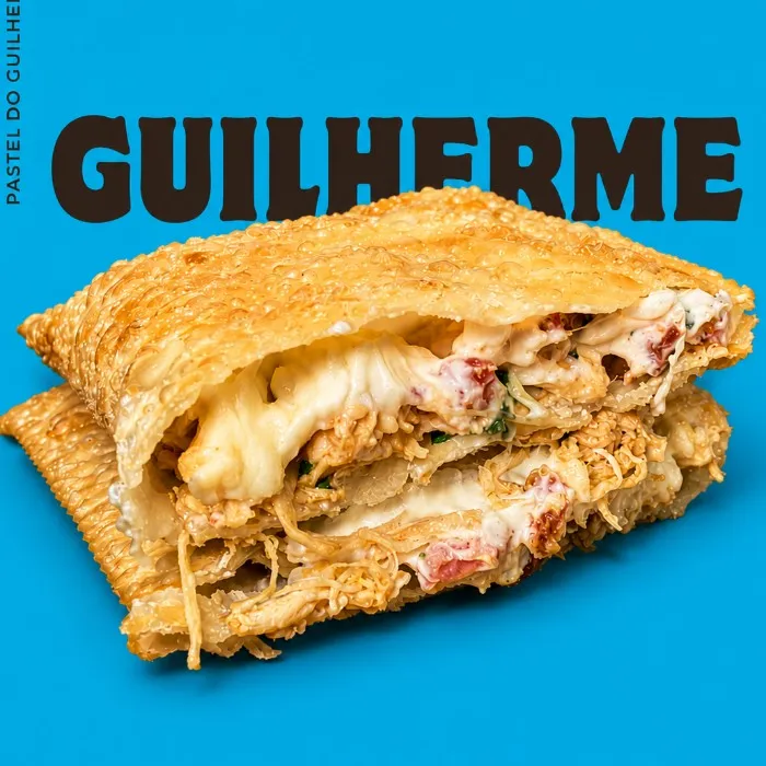 Pastel do Guilherme aberto ao meio